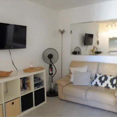 2mn/45m2/vue Mer/inernet/clim/parking Privé *