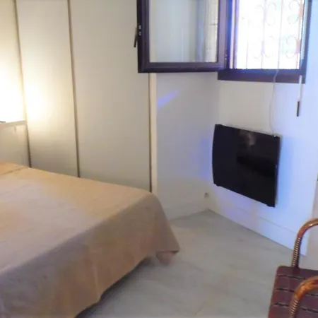 2mn/45m2/vue Mer/inernet/clim/parking Privé